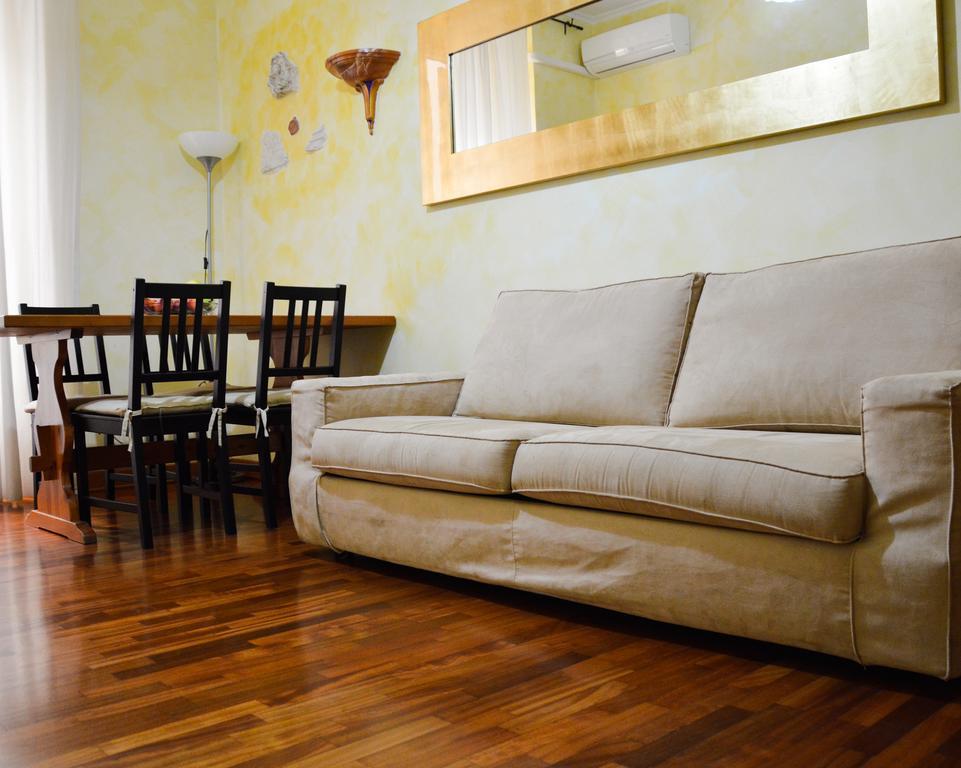 Tridomus Apartment - Mecenate 77 Roma Quarto foto
