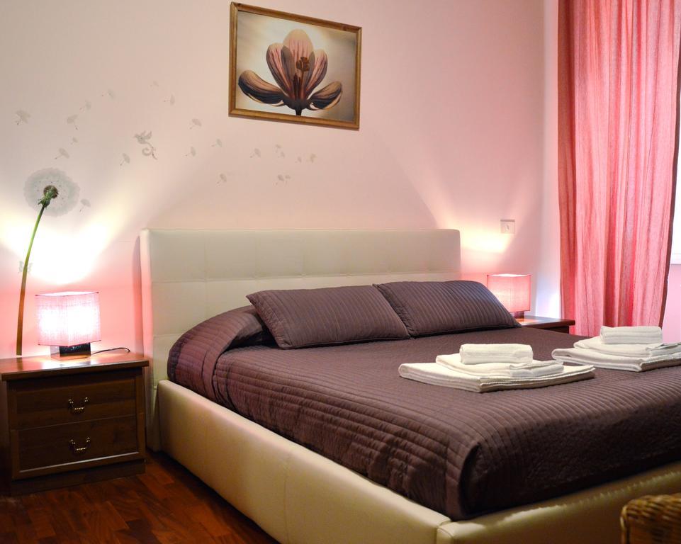 Tridomus Apartment - Mecenate 77 Roma Quarto foto