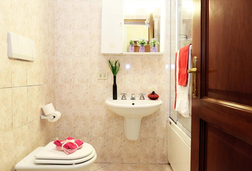 Tridomus Apartment - Mecenate 77 Roma Quarto foto